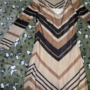 bebe Chevron Pattern Long Sleeve Dress - Black and Brown